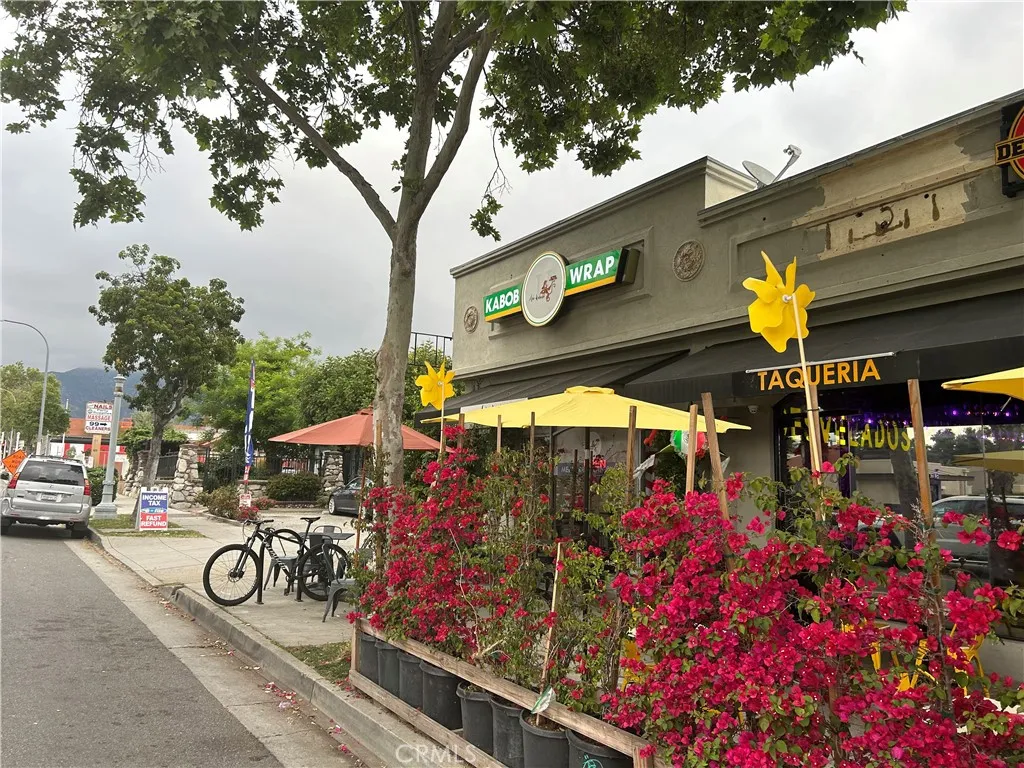 Additional image 4 of 720 N Lake Avenue, Pasadena, CA 91104