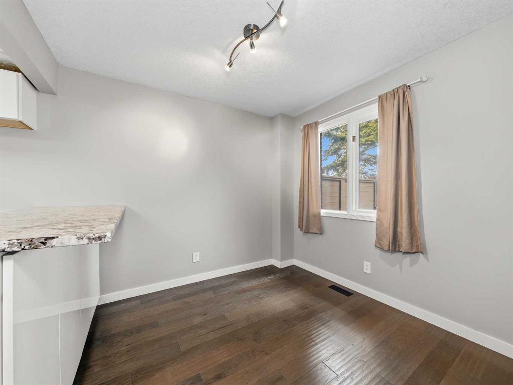 Additional image 5 of 202-829 Coach Bluff Crescent SW, Calgary, AB, T3H 1B1