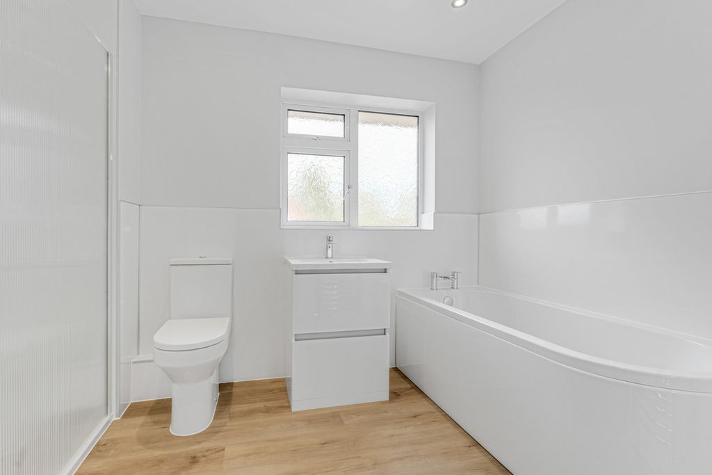 Additional image 29 of 4 bed detached house to rentAshlawn Road, Rugby, Warwickshire CV22