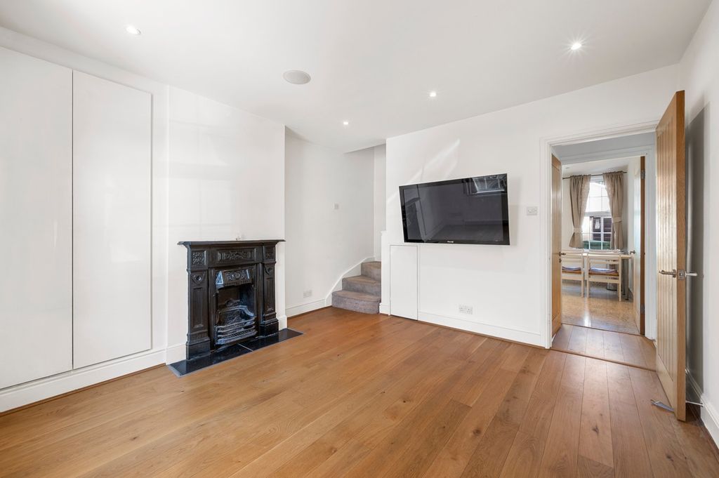 Additional image 5 of 2 bed terraced house for saleRadnor Road, Weybridge KT13