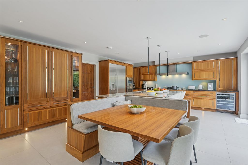 Additional image 8 of 6 bed detached house to rentFairbourne, Cobham, Surrey KT11
