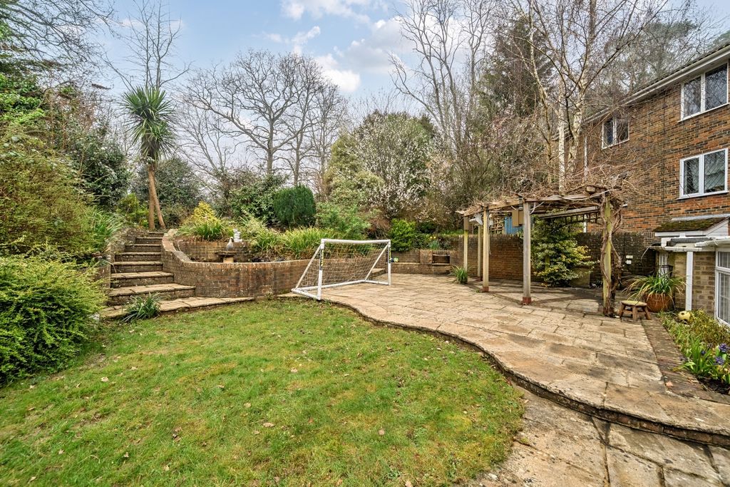 Additional image 17 of 5 bed detached house to rentDrummond Close, Haywards Heath RH16
