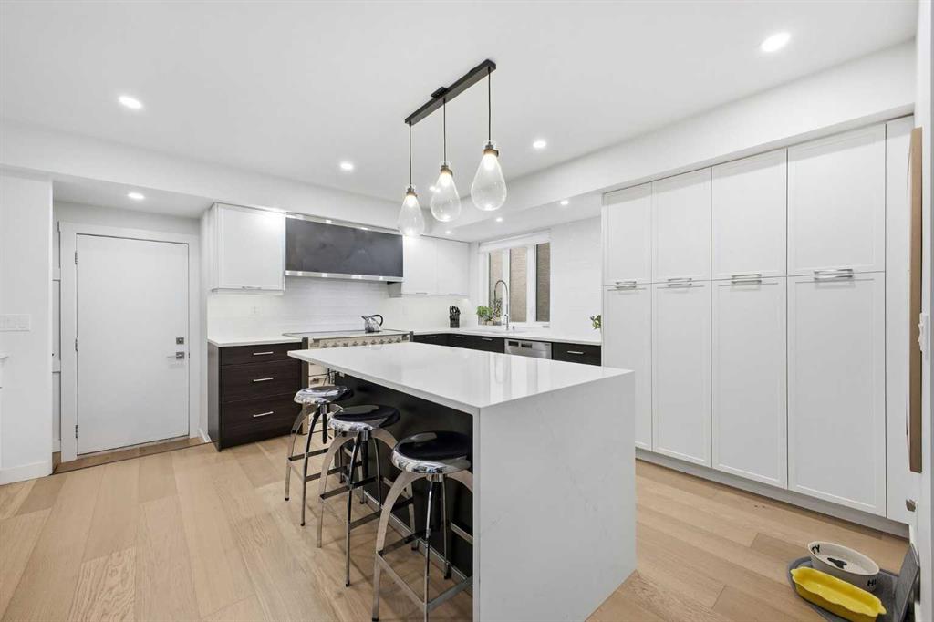 Additional image 3 of 3817 18 Street SW, Calgary, AB, T2T 4V2