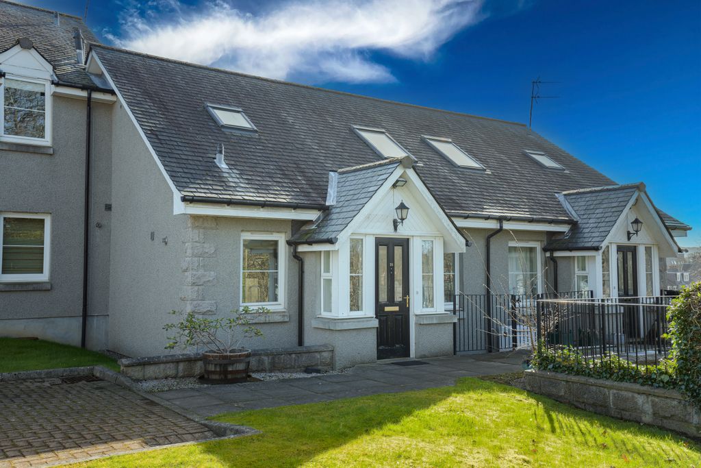 3 bed terraced house to rentFairfield Way, Aberdeen AB11