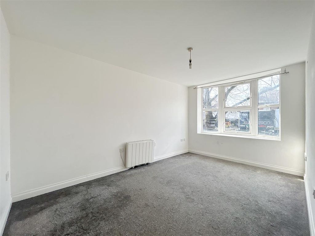 Additional image 2 of 1 bed flat for sale1 Bakersfield Place, Sale M33