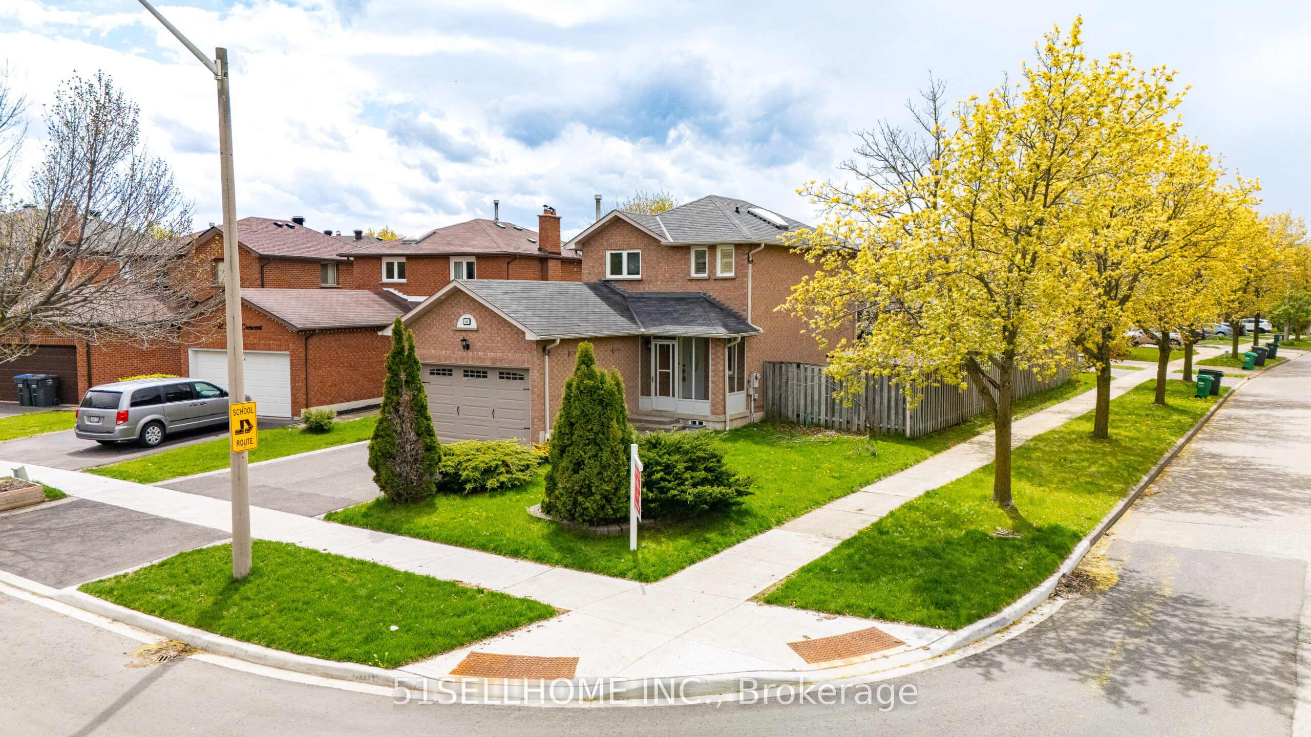 846 Savoy Crescent, Mississauga, ON, L5R 3C7