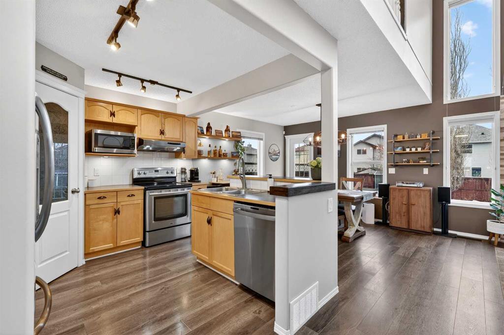 Additional image 6 of 92 Bridlewood Park SW, Calgary, AB, T2Y 3R8