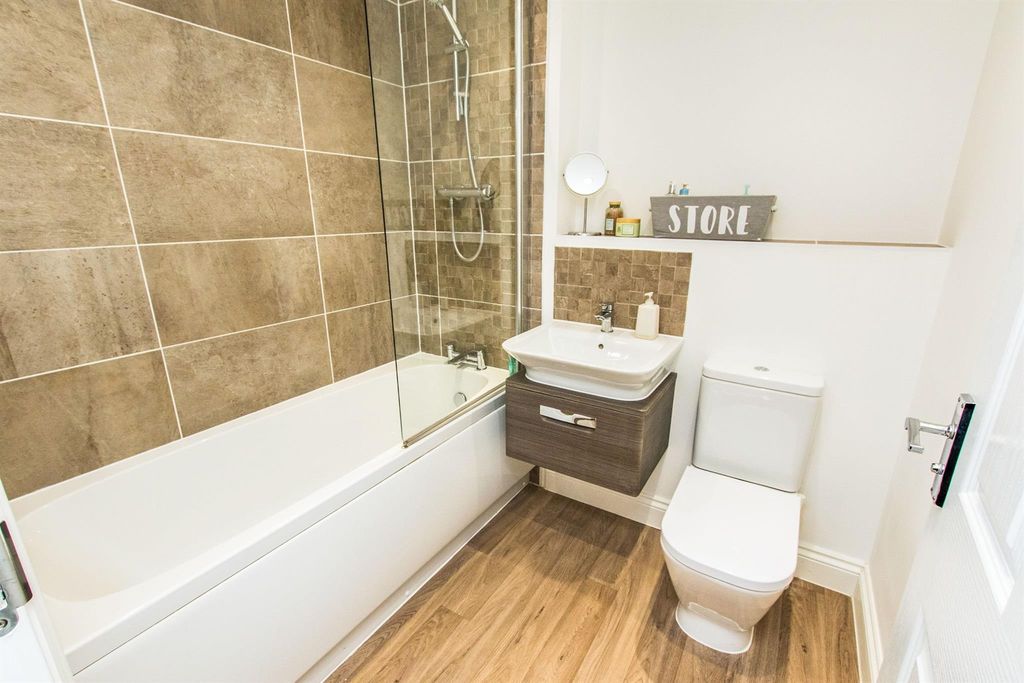 Additional image 8 of 4 bed town house to rentLangton Walk, Stamford PE9