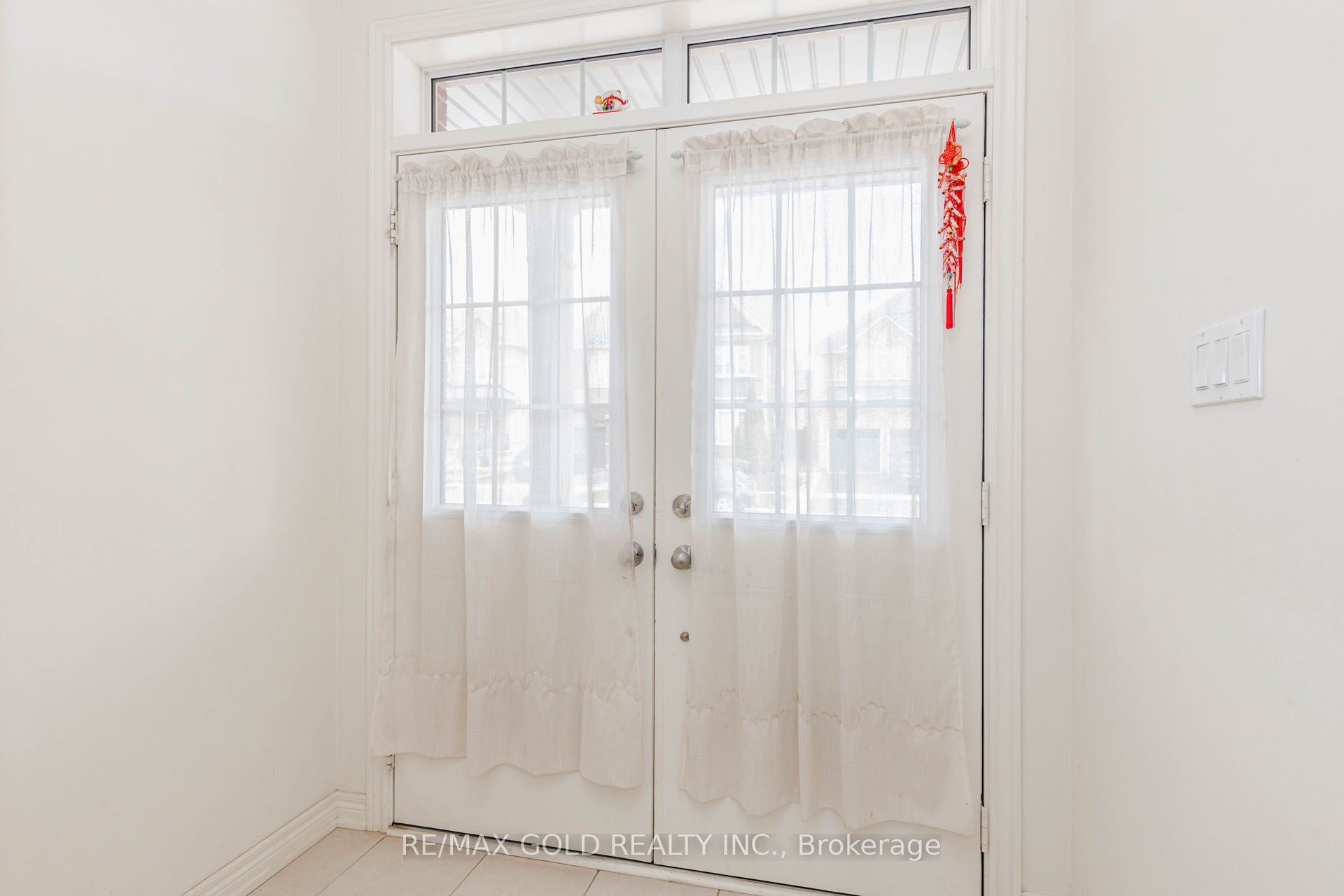 43 George Robinson Drive, Brampton, ON, L6Y 2E3 photo 2