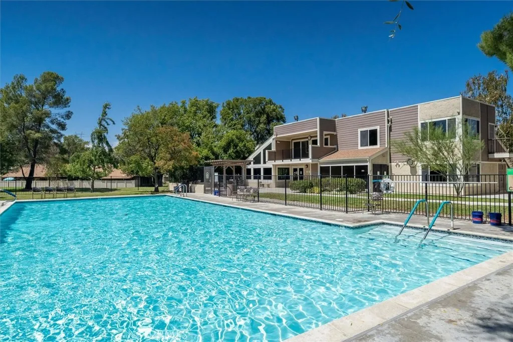 Additional image 30 of 20008 Avenue Of The Oaks, Newhall, CA 91321