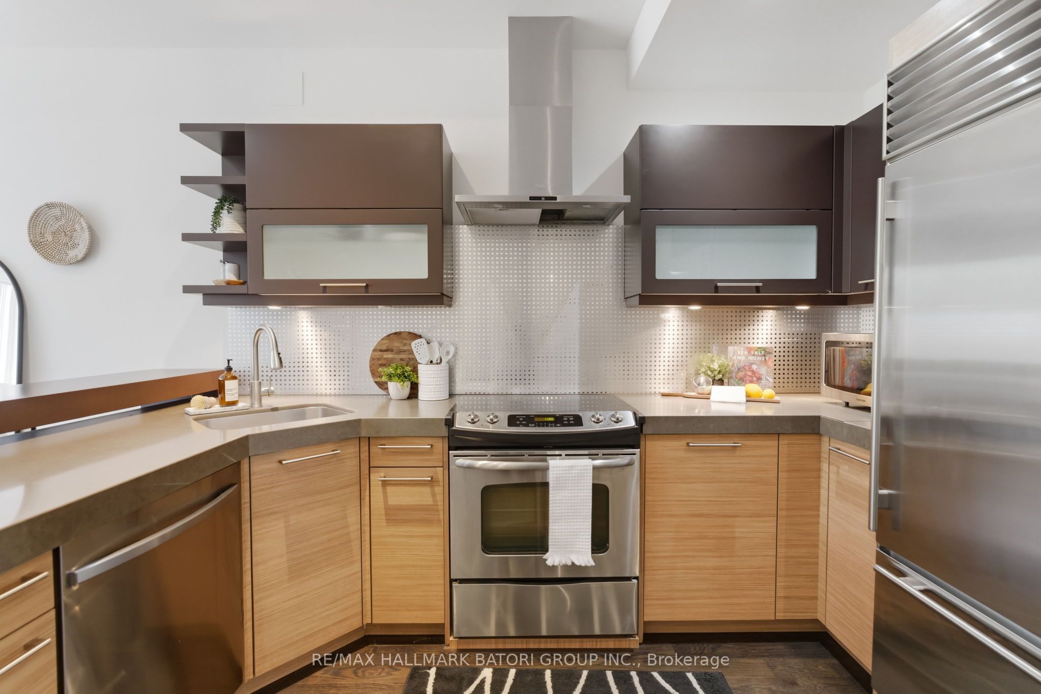Additional image 2 of 24A Oxton Avenue, Toronto, ON, M5P 1L9