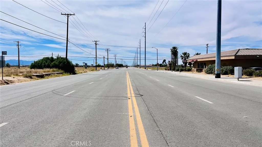 11328 Bartlett Avenue, Adelanto, CA 92301