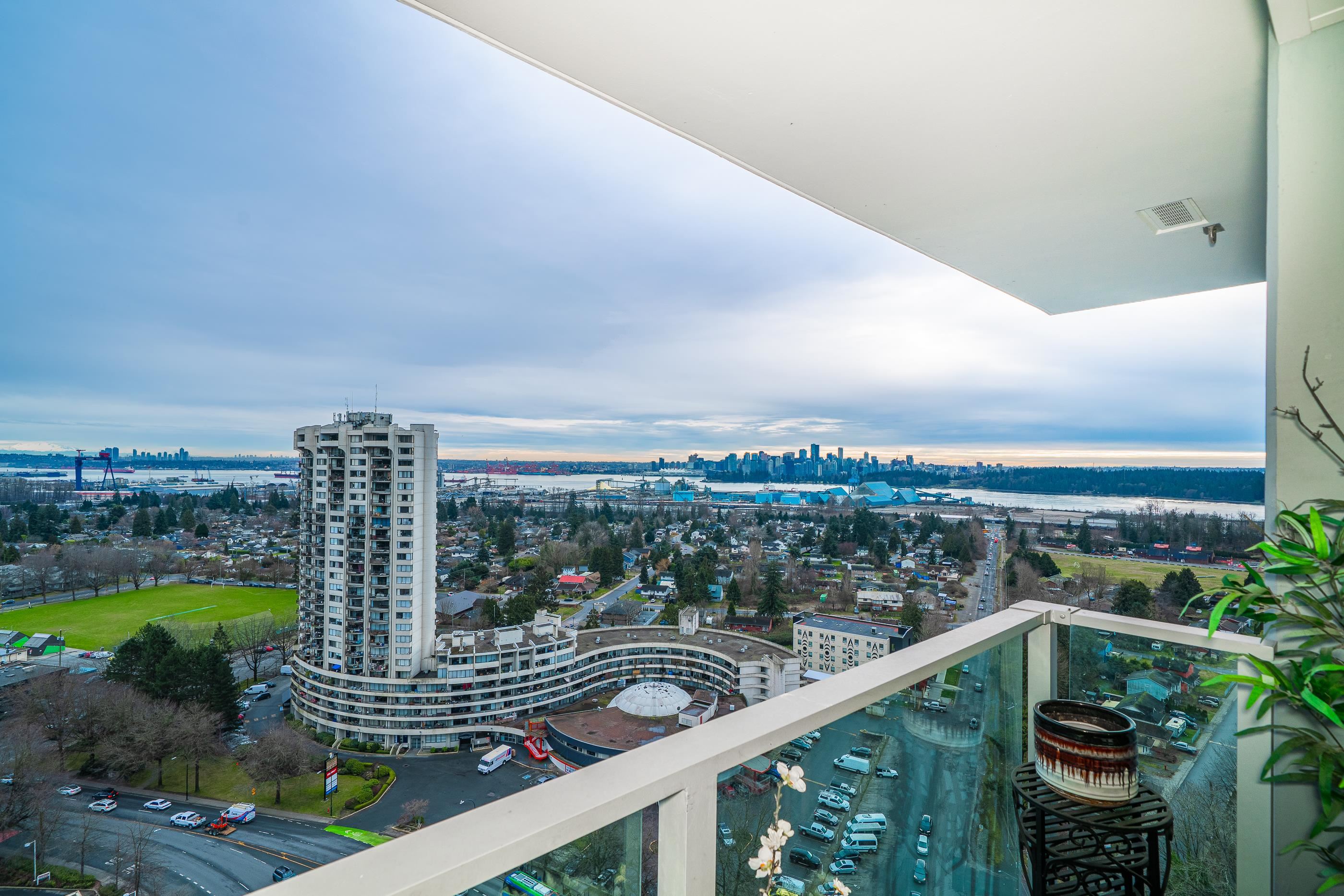 2102-1632 Lions Gate Lane, North Vancouver, BC, V7P 0E2