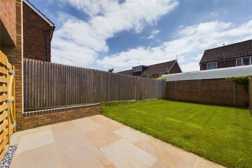 Additional image 14 of 3 bed town house to rentTurnpike Road, Newbury, Berkshire RG14