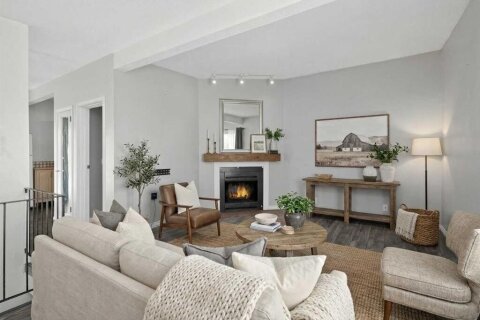 Additional image 8 of 2240A 43 Street SE, Calgary, AB, T2B 1H5