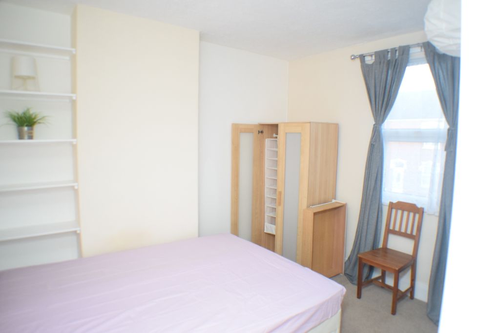 Additional image 7 of 5 bed shared accommodation to rentTaunton Road, Bridgwater TA6