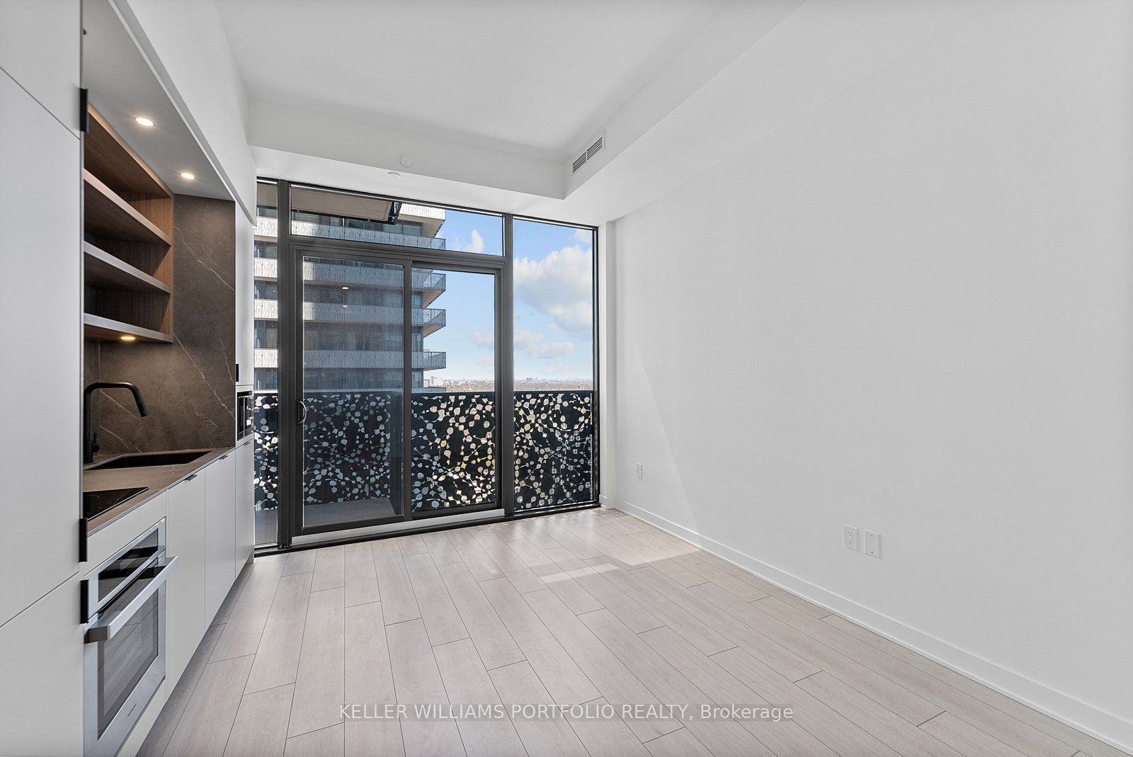 Additional image 5 of 3011-55 Charles Street E, Toronto, ON, M4Y 0J1