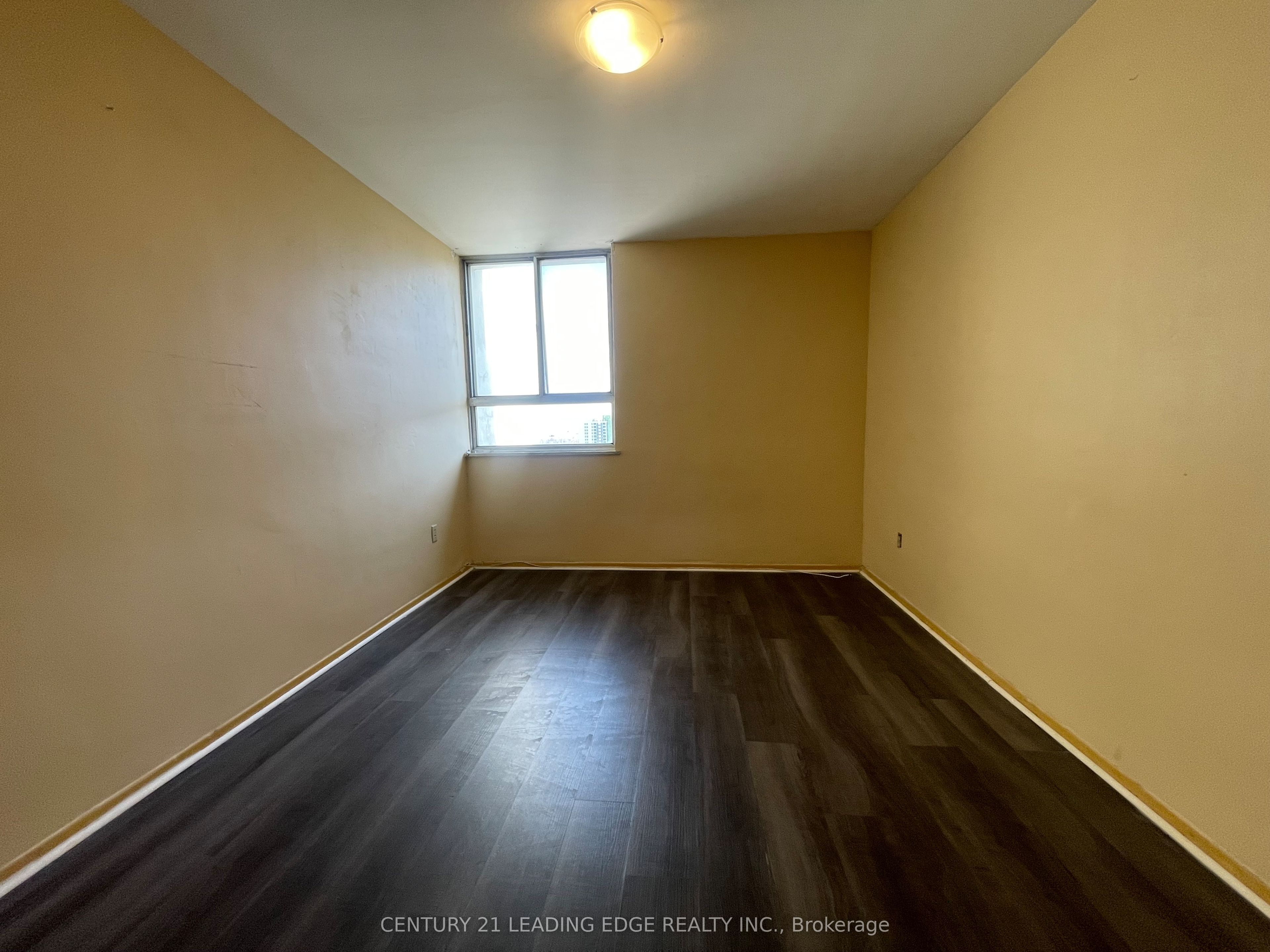 Additional image 4 of 2411-5 Massey Square, Toronto, ON, M4C 5L6