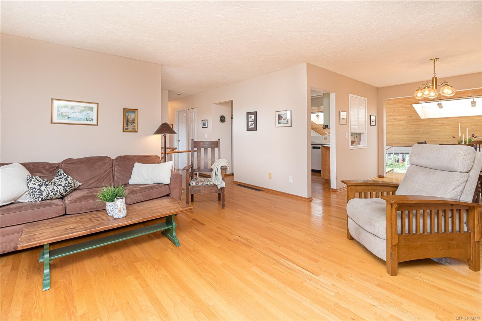 Additional image 6 of 10046 Judson Place, Sidney, BC, V8L 3M3