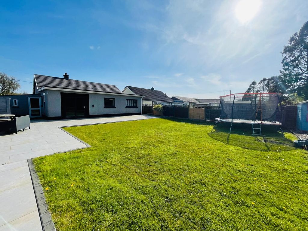 Additional image 10 of 3 bed bungalow to rentNew Road, Kilgetty SA68