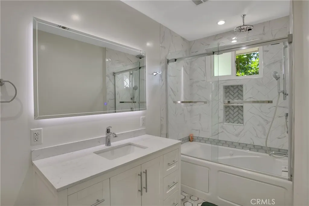 Additional image 8 of 25142 Walnut St., Newhall, CA 91321
