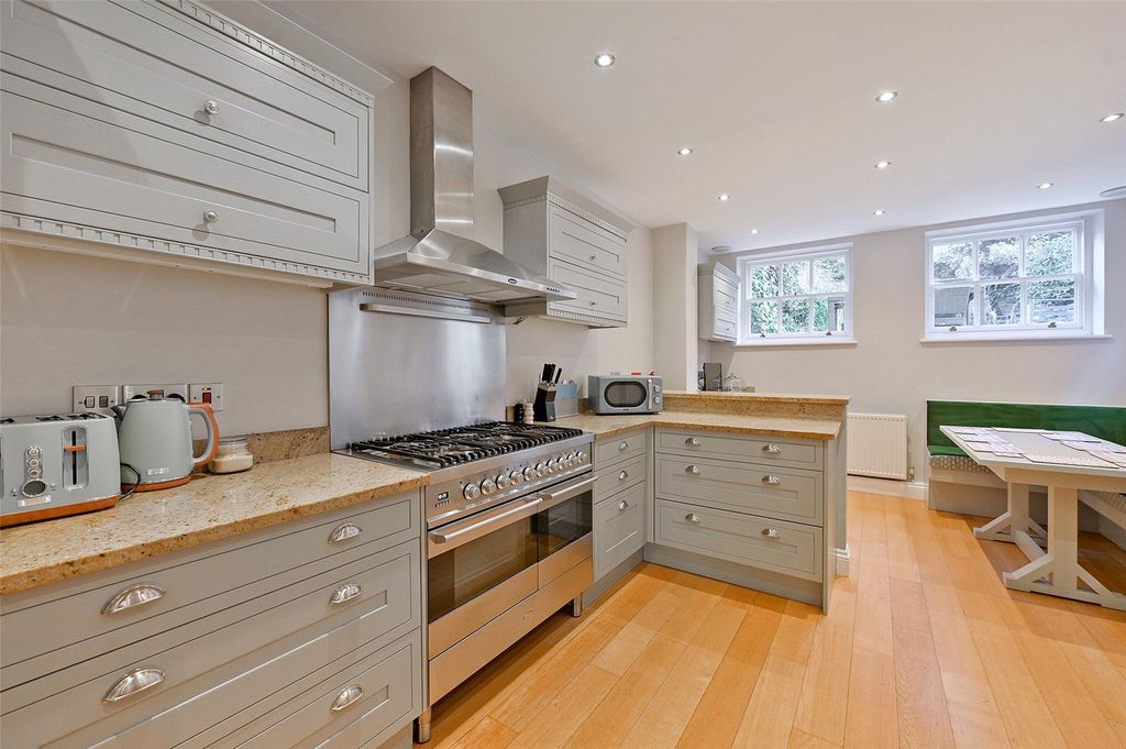 Additional image 4 of 4 bed terraced house to rentPark Street, Windsor, Berkshire SL4