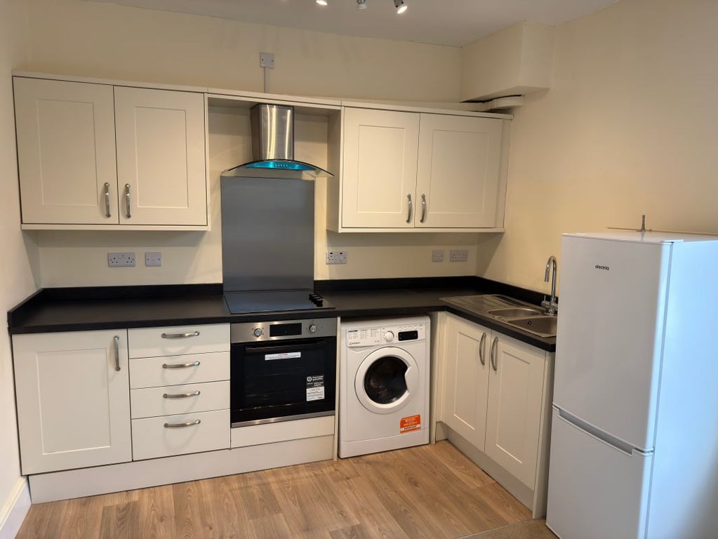 Additional image 2 of 2 bed flat to rentCastle Gates, Shrewsbury SY1