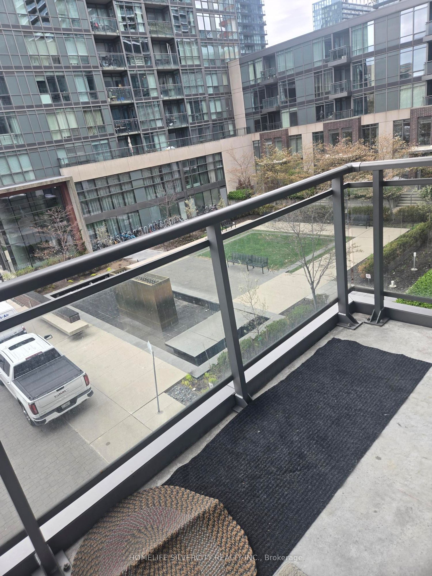 Additional image 3 of 327-15 Brunel Court, Toronto, ON, M5V 3Y6