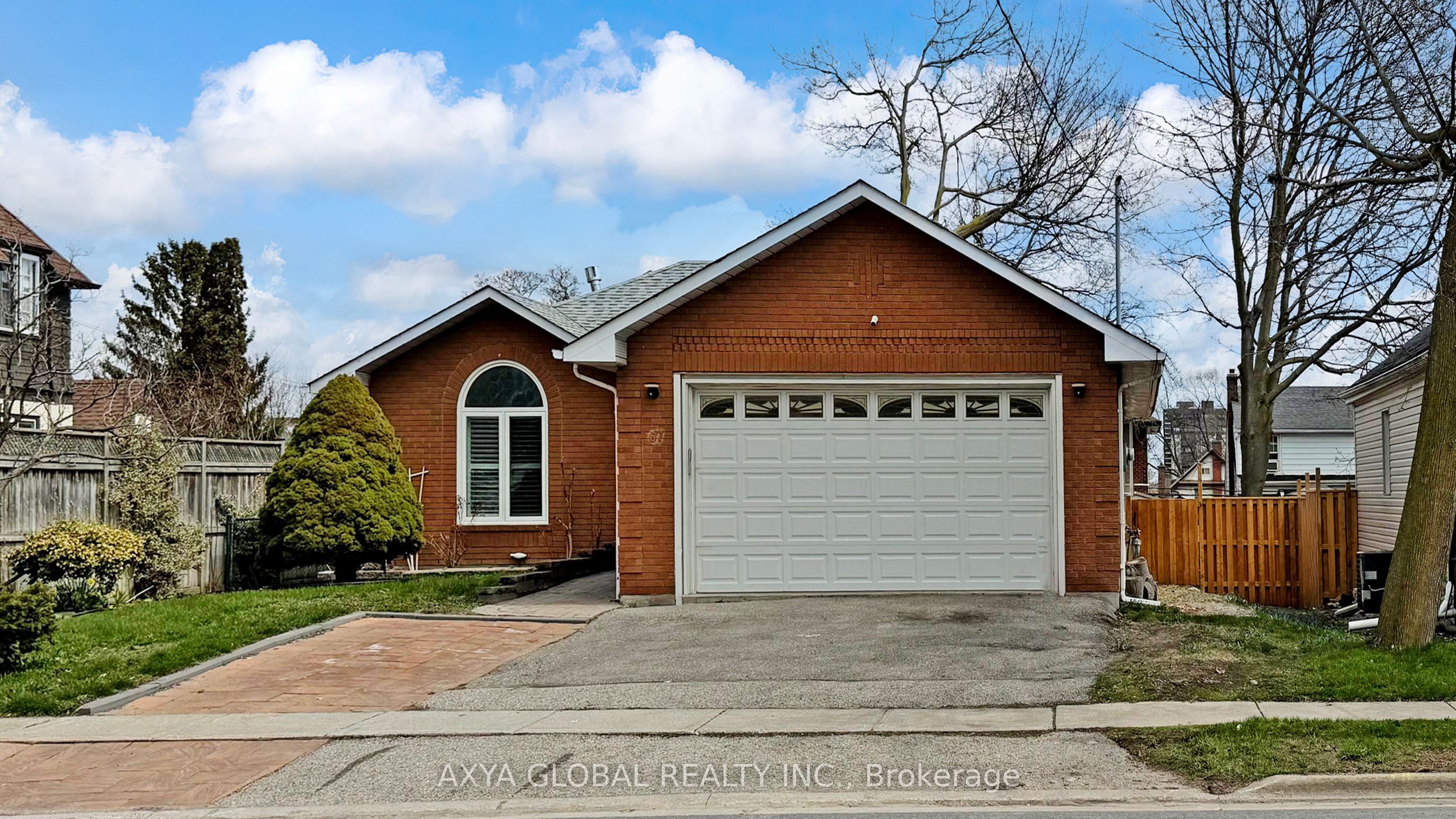 67 Park Road N, Oshawa, ON, L1J 4K8