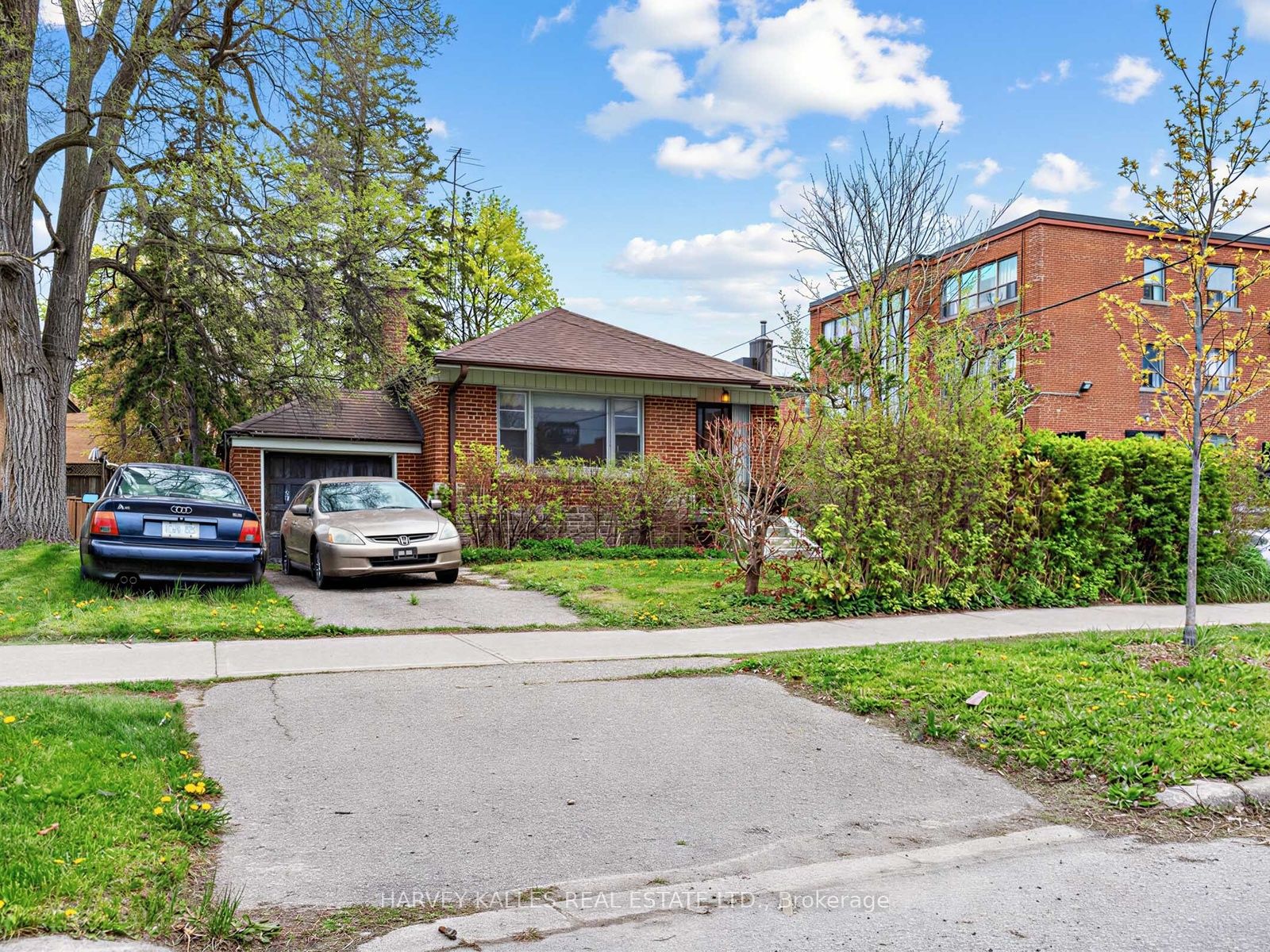 Additional image 2 of 12 Invermay Avenue, Toronto, ON, M3H 1Z2