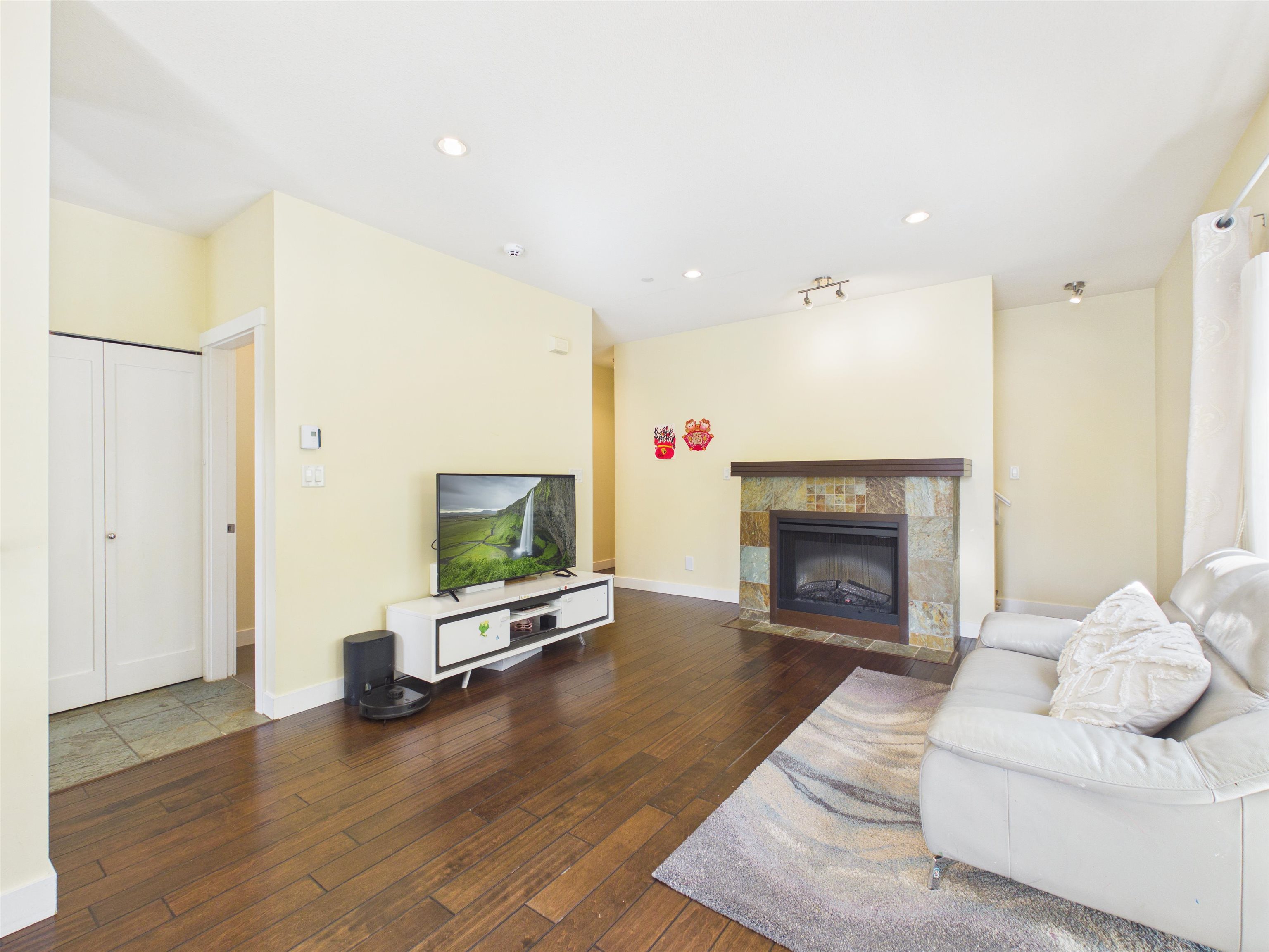 Additional image 6 of 141-7388 Macpherson Avenue, Burnaby, BC, V5J 0A1