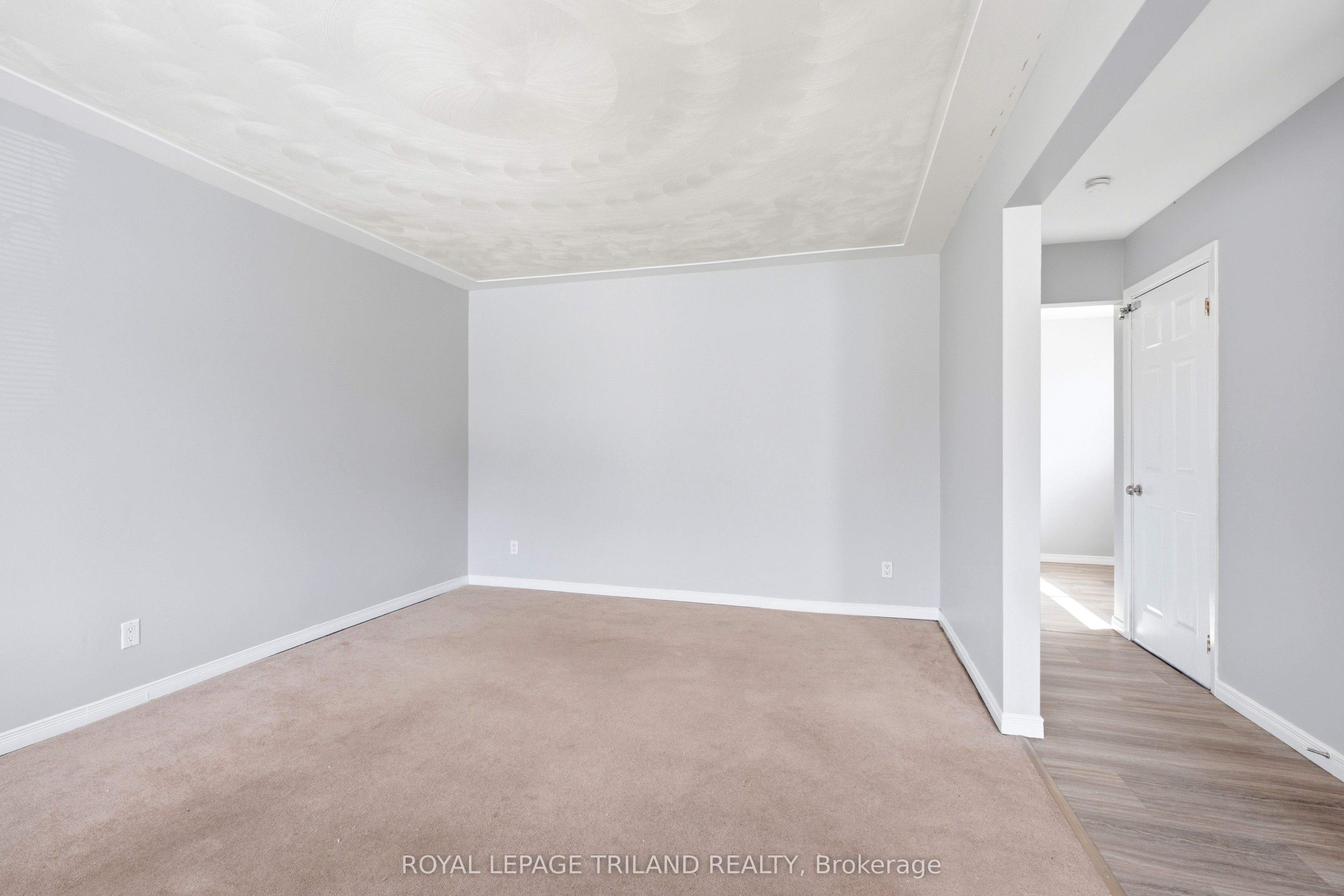 Additional image 2 of A-195B Cedarvale Crescent, Waterloo, ON, N2L 4T3