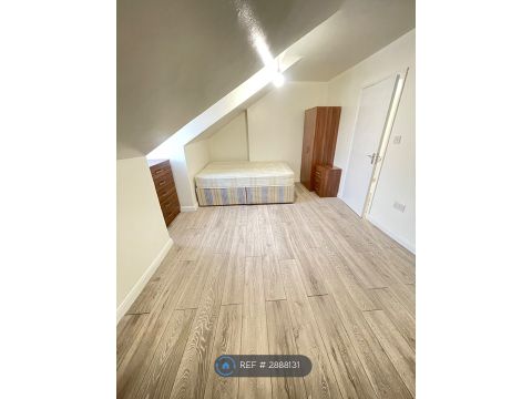 Narborough Road, Leiceseter LE3