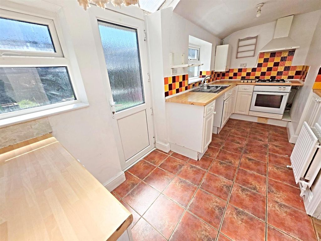 Additional image 3 of 2 bed terraced house to rentVaughan Street, Pwllgwaun, Pontypridd CF37