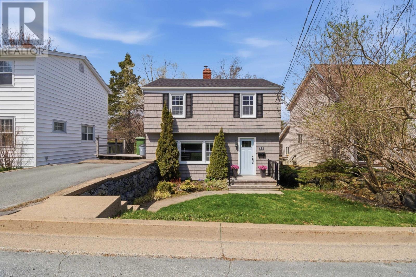 27 Springvale Avenue, Halifax, NS, B3N2A3