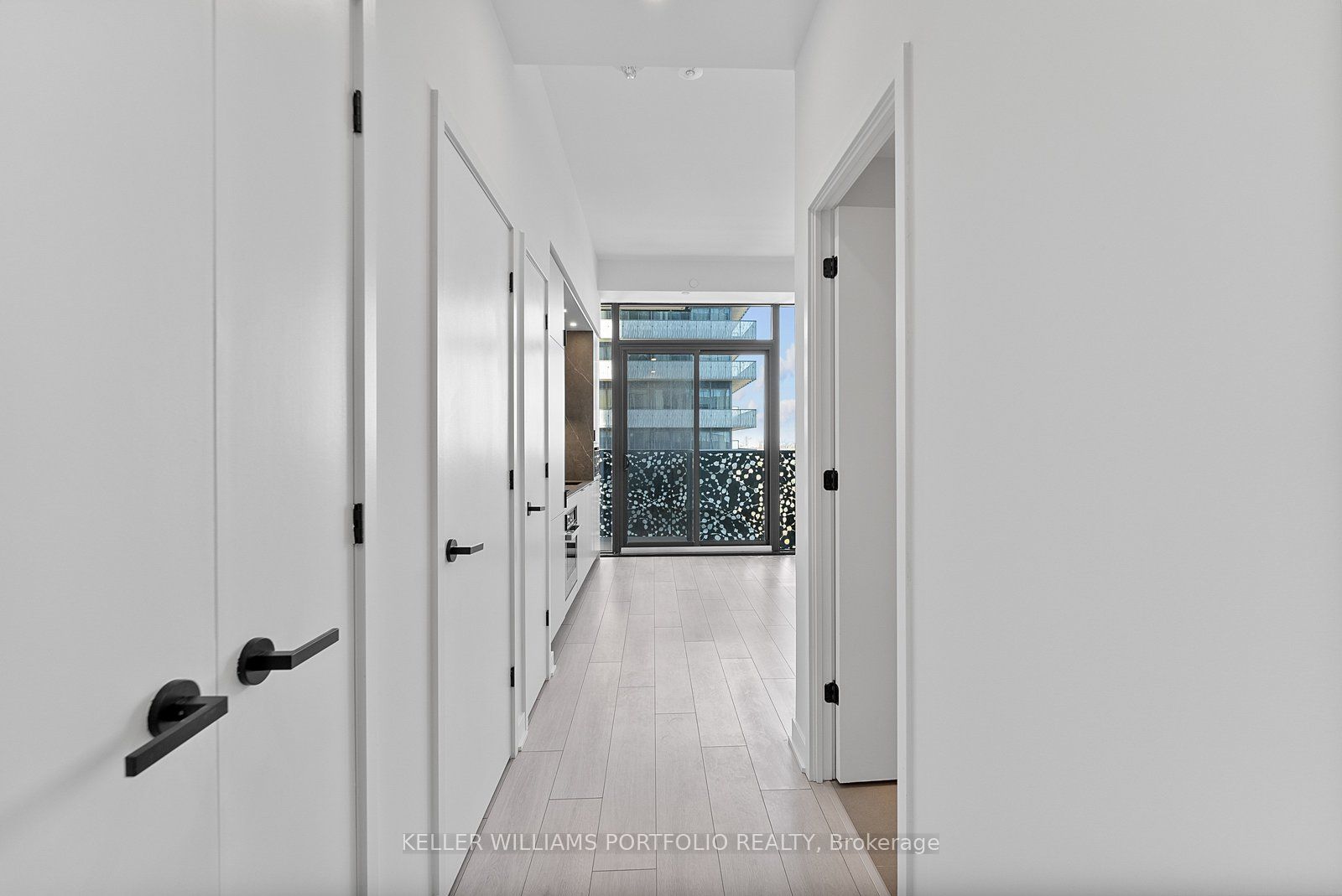 Additional image 2 of 3011-55 Charles Street E, Toronto, ON, M4Y 0J1