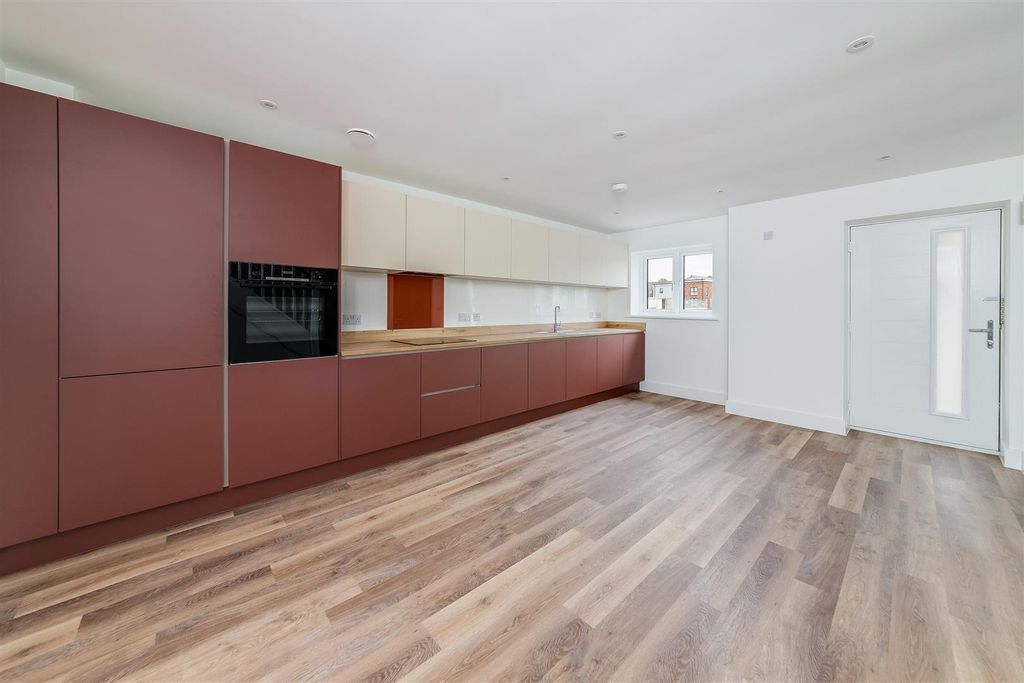 Additional image 3 of 3 bed semi-detached house to rentAnniversary Avenue East, Ambrosden OX25