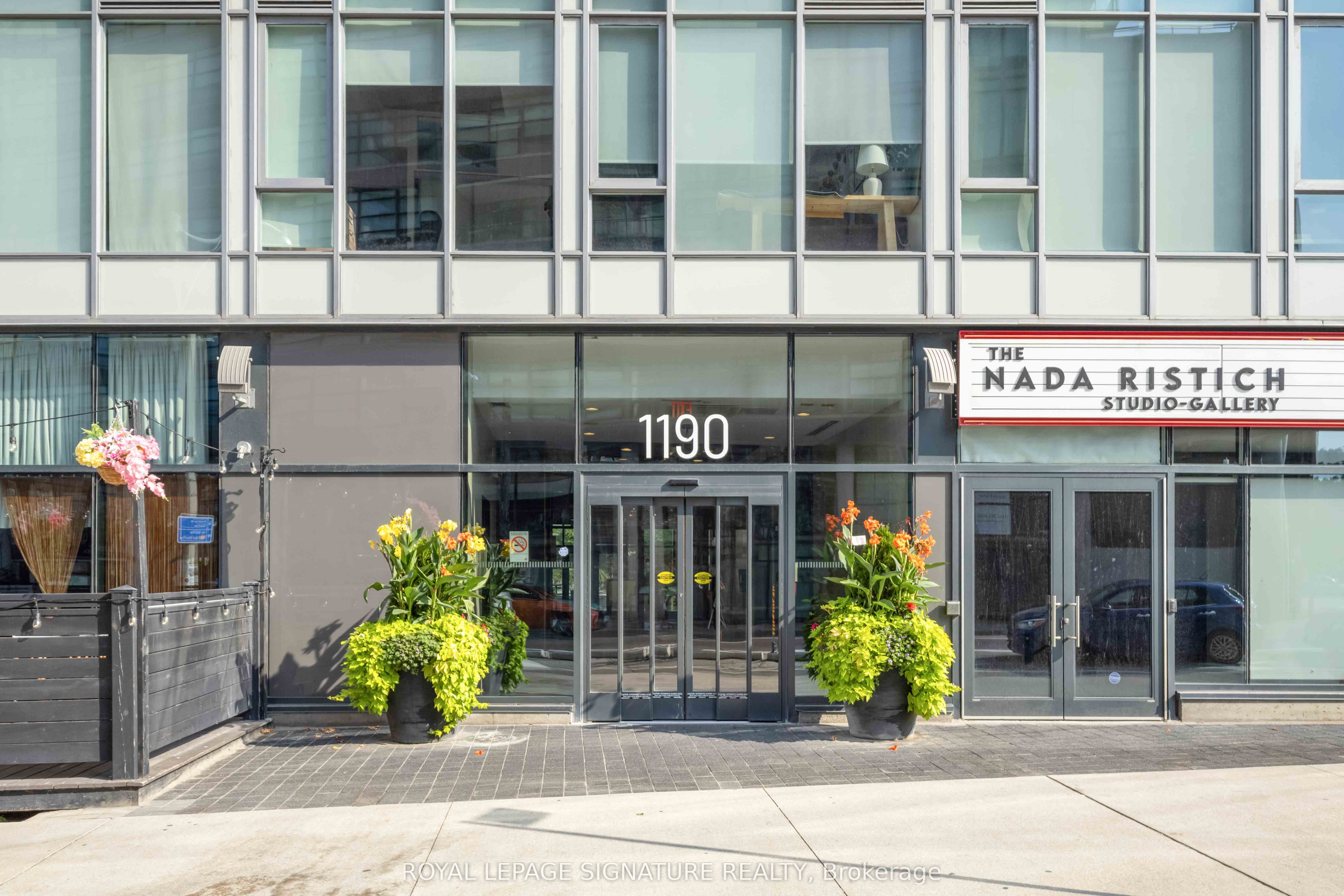 406-1190 Dundas Street E, Toronto, ON, M4M 0C5