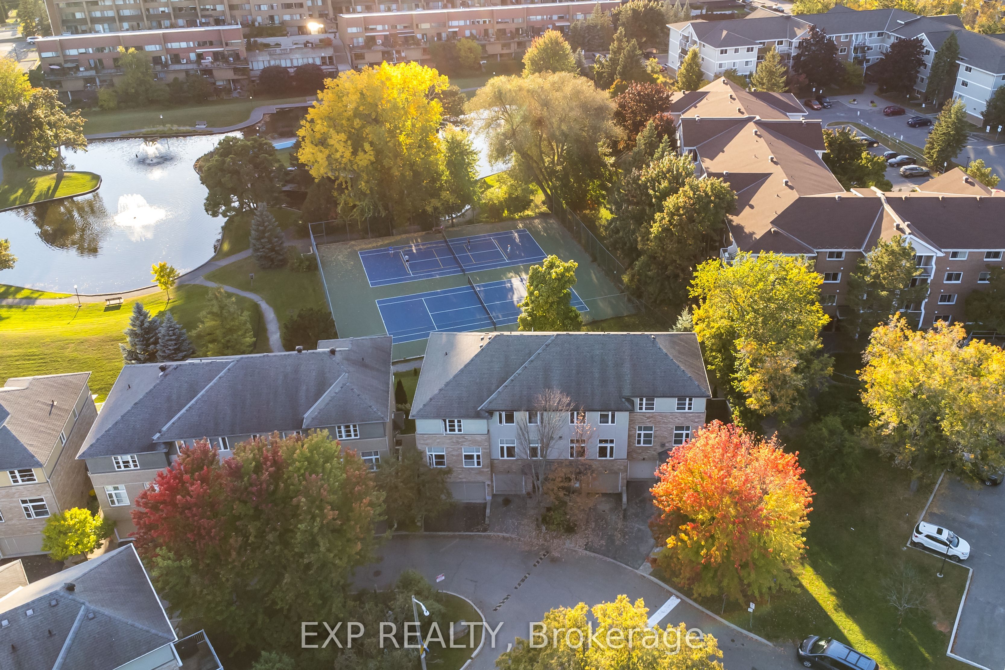 Additional image 4 of 6 Pondside Private, Ottawa, ON, K1K 4X3