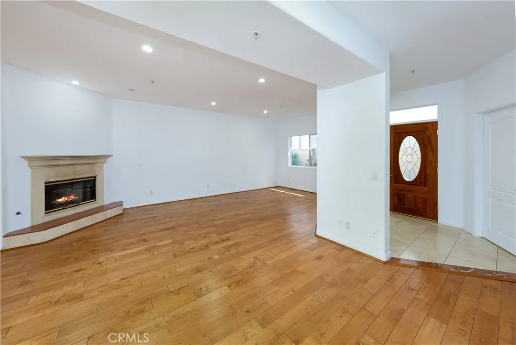 Additional image 23 of 455 W Wilson Ave Unit 2, Glendale, CA 91203