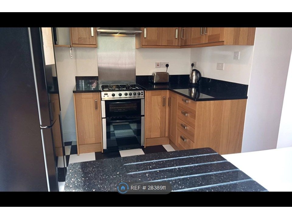 Additional image 3 of 5 bed end terrace house to rentGrenville, Falmouth TR11