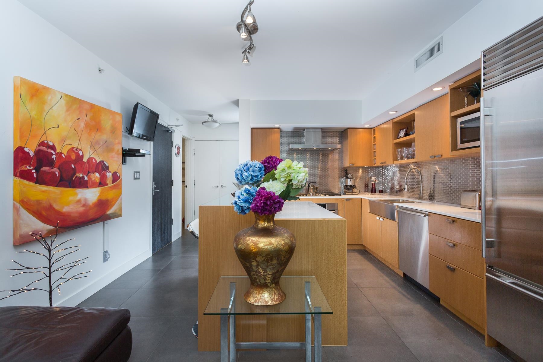 Additional image 3 of 104-1168 Richards Street, Vancouver, BC, V6B 3E6