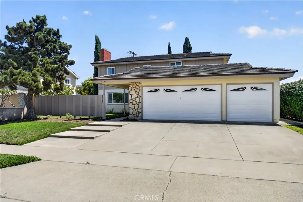 11244 Snowdrop Ave, Fountain Valley, CA 92708