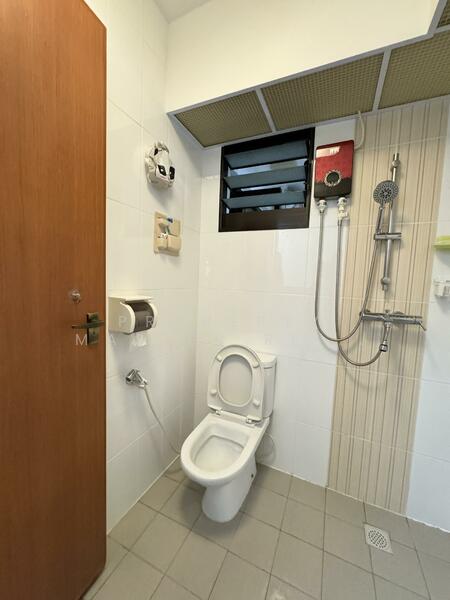 932A Hougang Avenue 9 photo 4