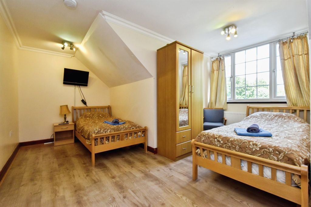Additional image 15 of 6 bed property to rentTabernacle Road, Ammanford SA18