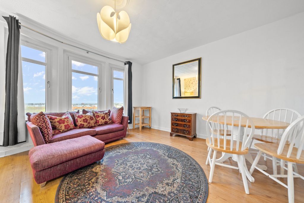 Additional image 6 of 2 bed flat to rentCumlodden Drive, Glasgow, Glasgow City G20