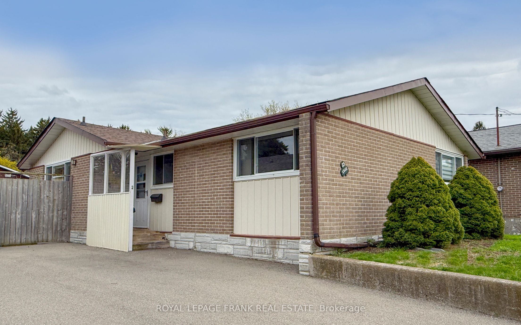 25 Shoreland Crescent, Toronto, ON, M1G 1M4