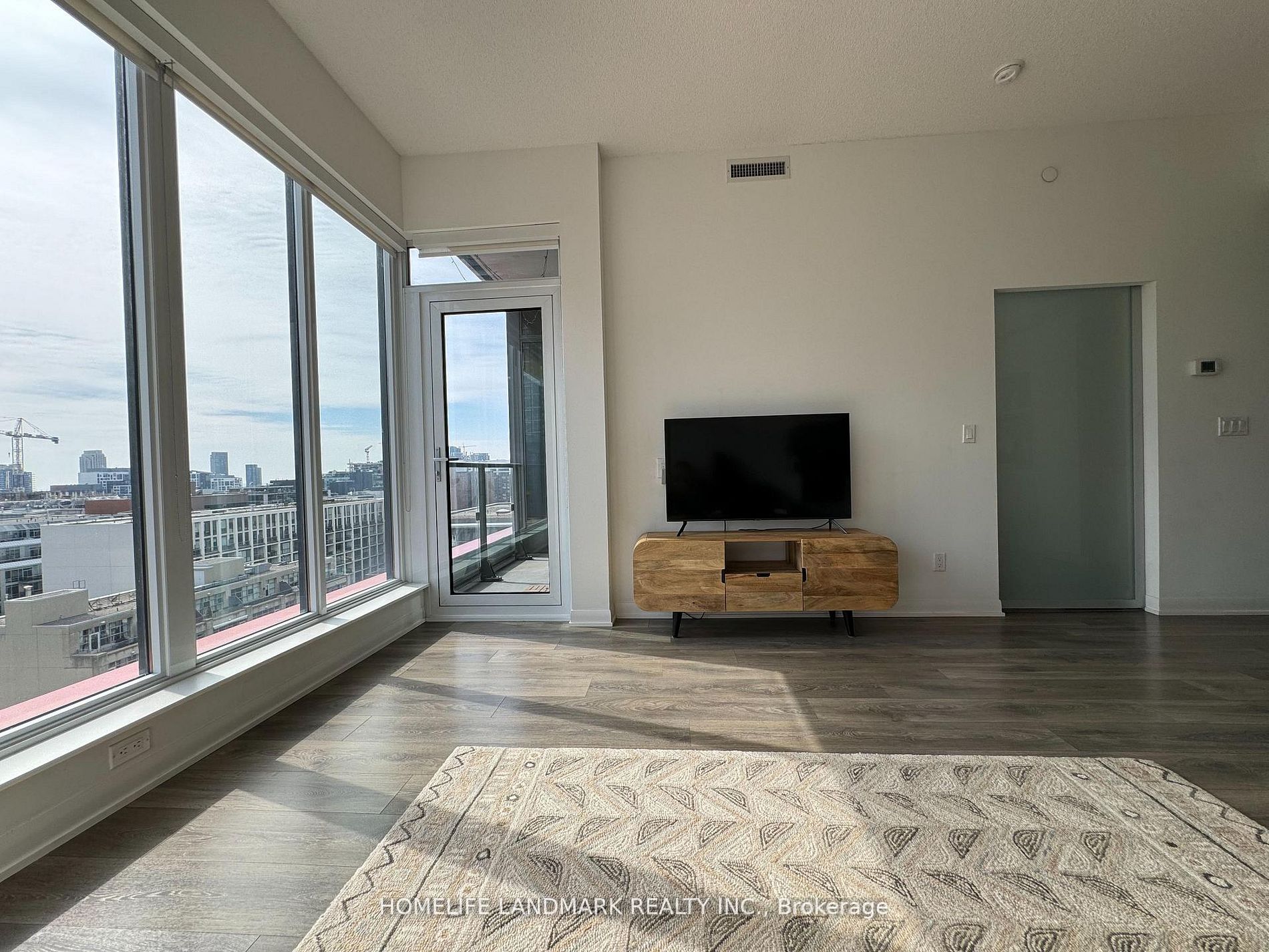 Additional image 4 of 1404-435 Richmond Street W, Toronto, ON, M4V 3S6