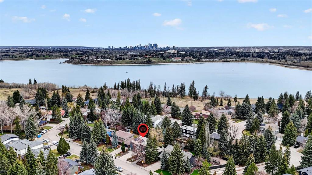 Additional image 2 of 8932 Baylor Crescent SW, Calgary, AB, T2V 3N4