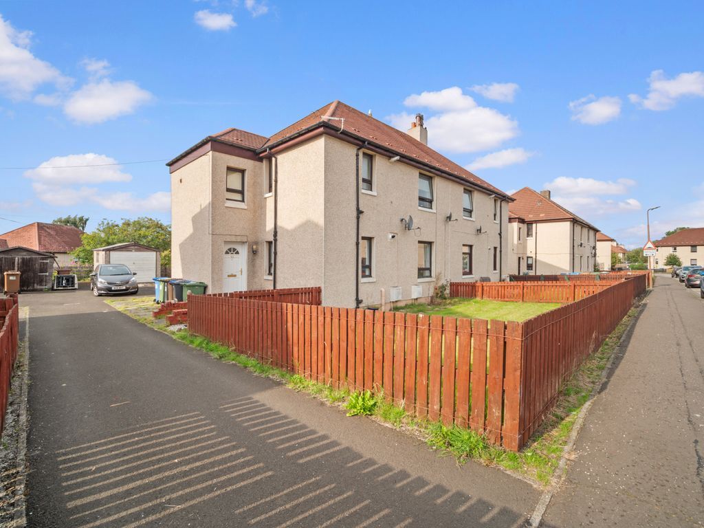 2 bed flat to rentGlebe Road, Whitburn EH47